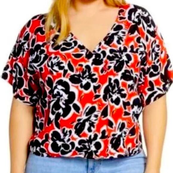 LEiTH Floral Red Black & White Semi Cropped V Neck Blouse, Size 4X - Picture 1 of 8